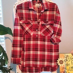 🦬🦬🦬3 for 12 🦬🦬🦬Old Navy Plaid Top-S